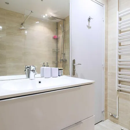 Modern -1br-3p- Trocadero דירה *
